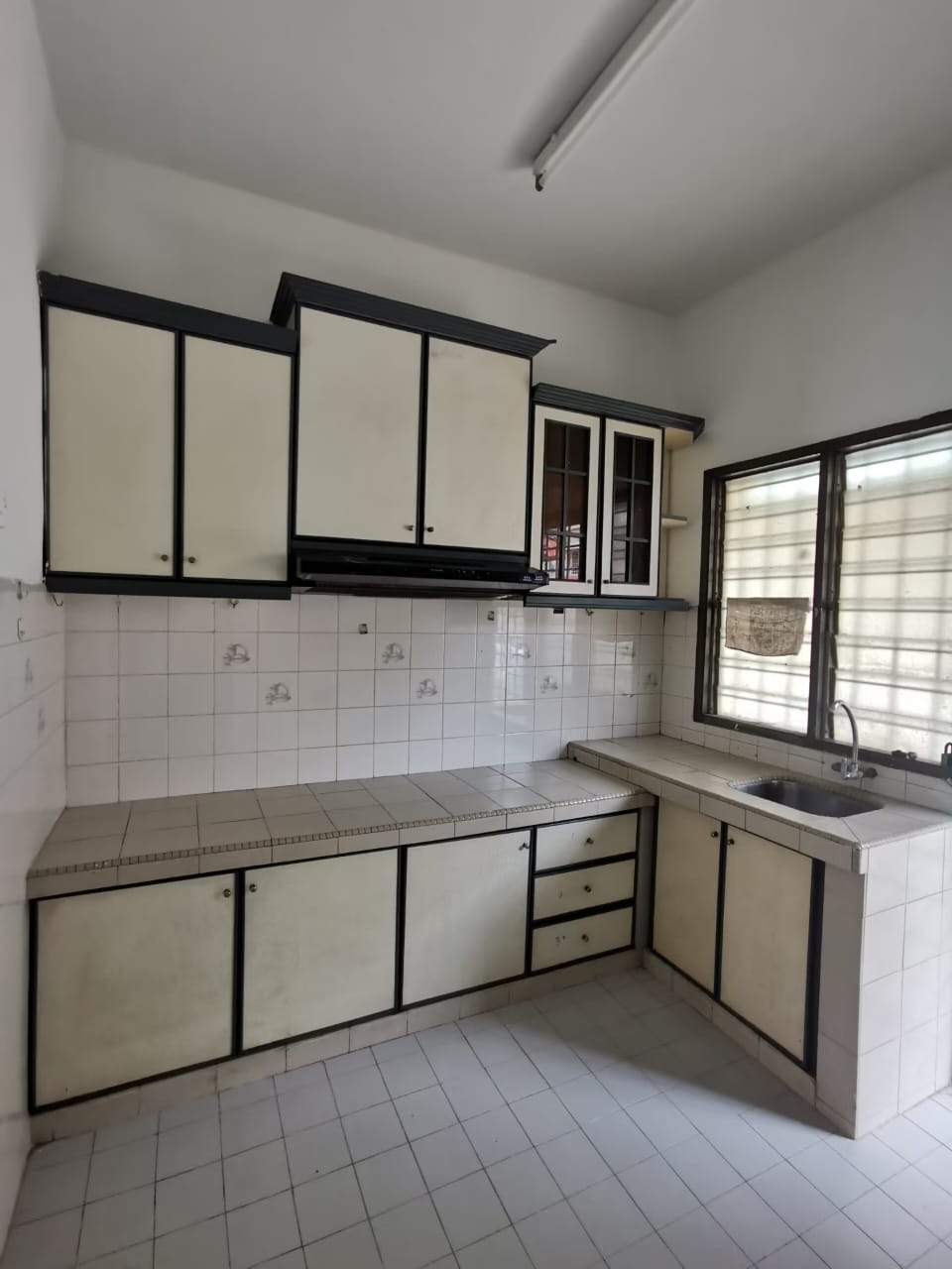 2 Storey Terrace House Puchong Jaya For Sale - Image 5