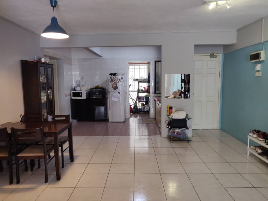 Bangsar Permai 3 Bedroom Apartment Furnished - Image 3