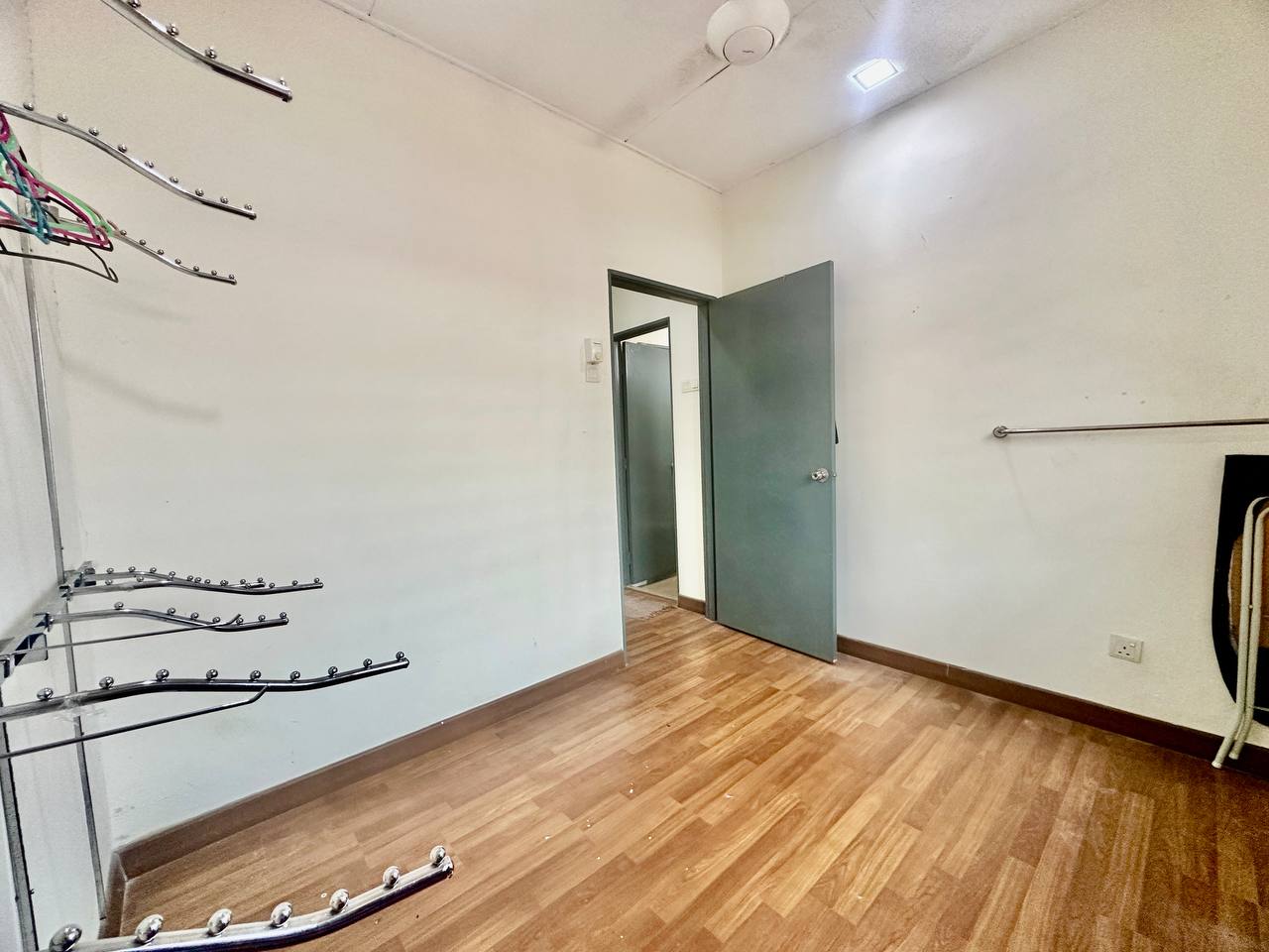 Double Storey Terrace, Taman Salak Perdana, Sepang. (Ready Tenanted) - Image 20
