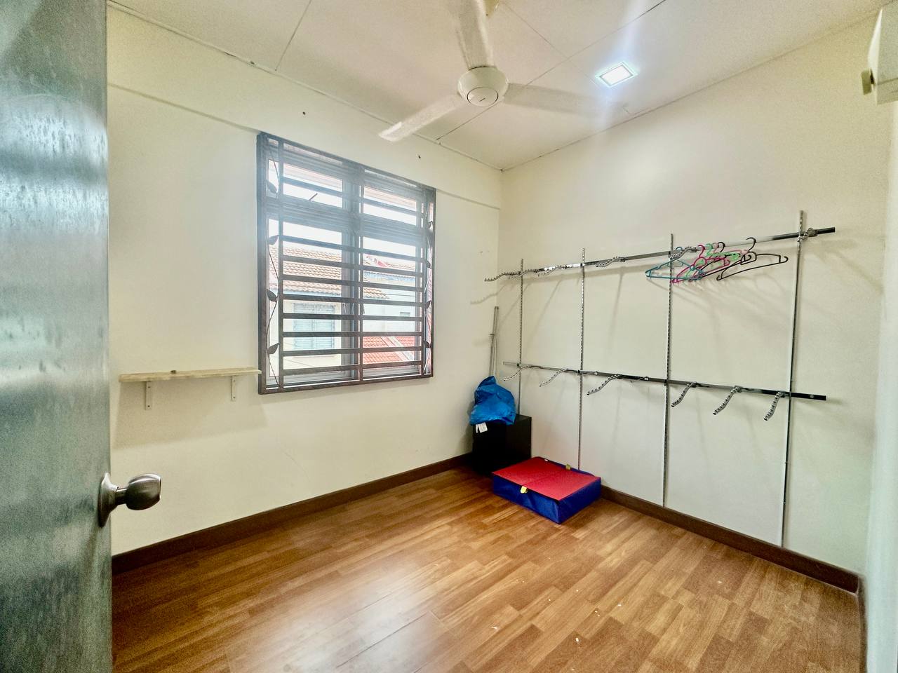 Double Storey Terrace, Taman Salak Perdana, Sepang. (Ready Tenanted) - Image 19