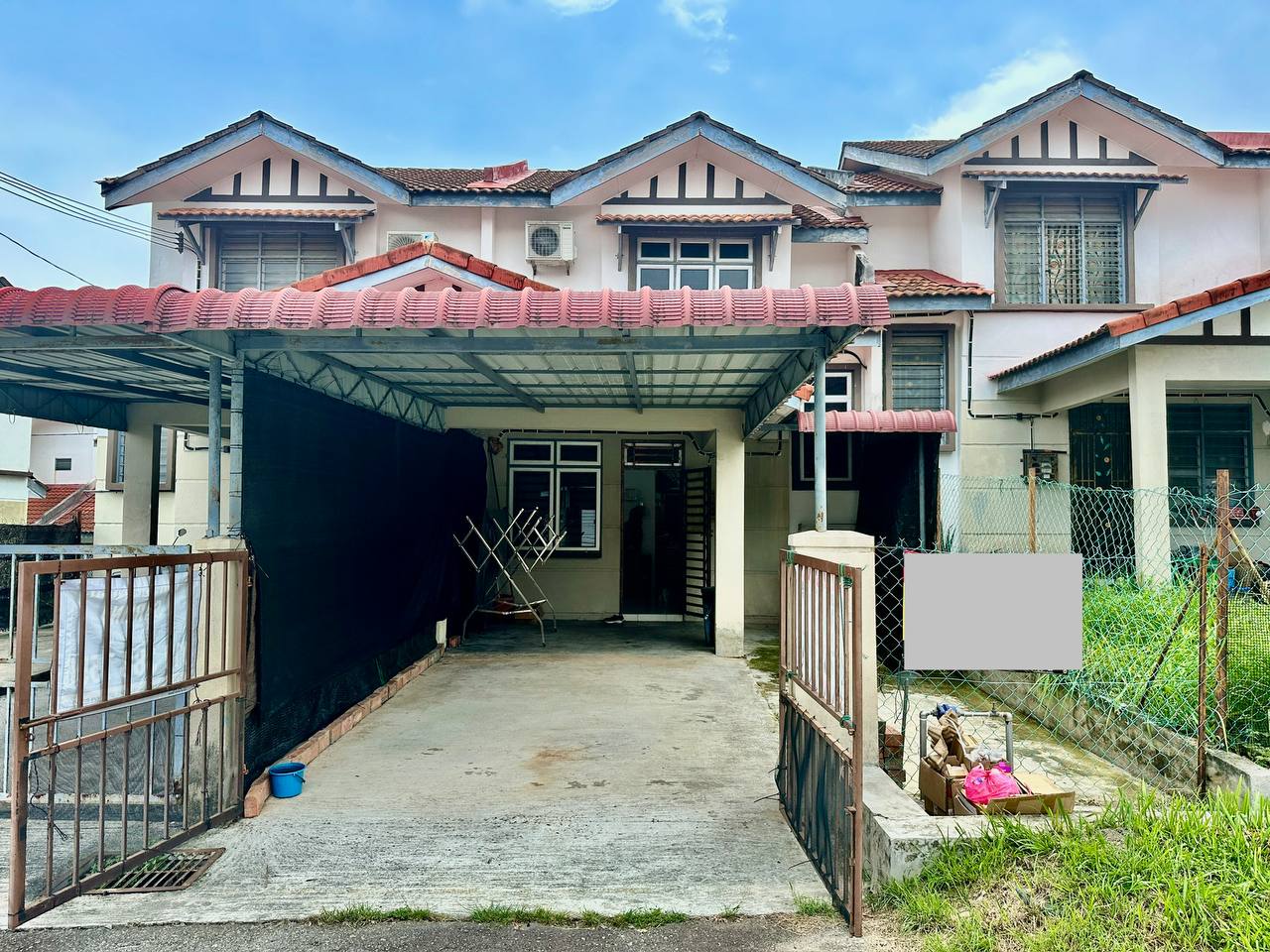 Double Storey Terrace, Taman Salak Perdana, Sepang. (Ready Tenanted) - Image 1