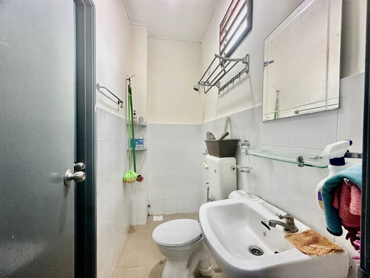 Double Storey Terrace, Taman Salak Perdana, Sepang. (Ready Tenanted) - Image 16