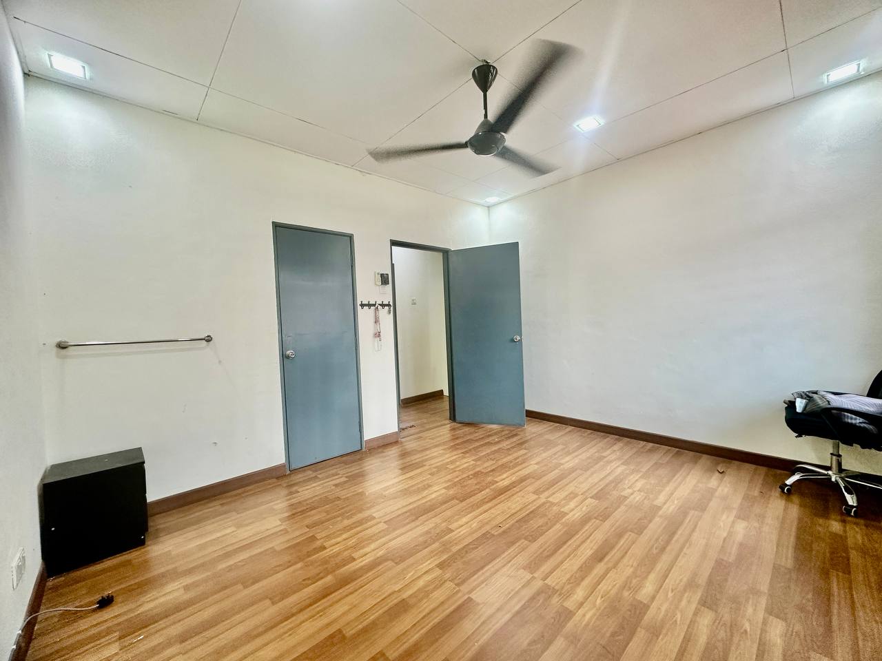 Double Storey Terrace, Taman Salak Perdana, Sepang. (Ready Tenanted) - Image 18