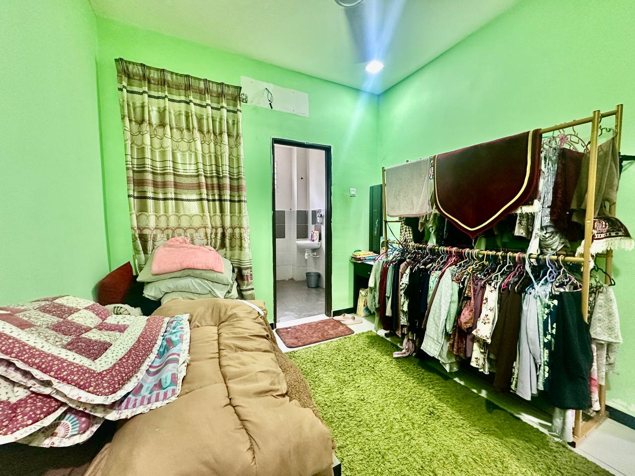 🔥NICE UNIT🔥Renovated, Double Storey Terrace, Taman Indah KLIA, Sepang. - Image 9