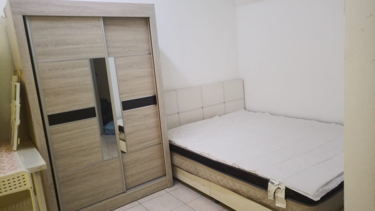 Palm spring Kota damansara middle room female unit for rent Petaling jaya - Image 1