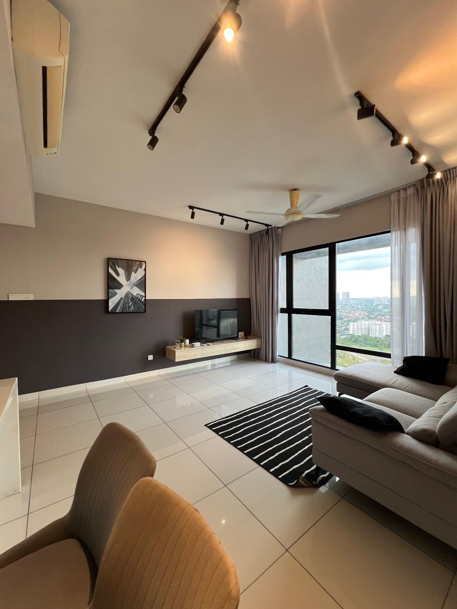 Southkey Mosaic – Tower A 1 Bed 1 Bath for Sale - Image 1