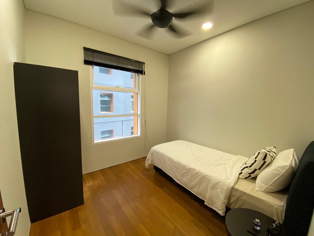 Bedroom - Sky Suites @ KLCC, Tenanted & Fully Furnished - Image 8