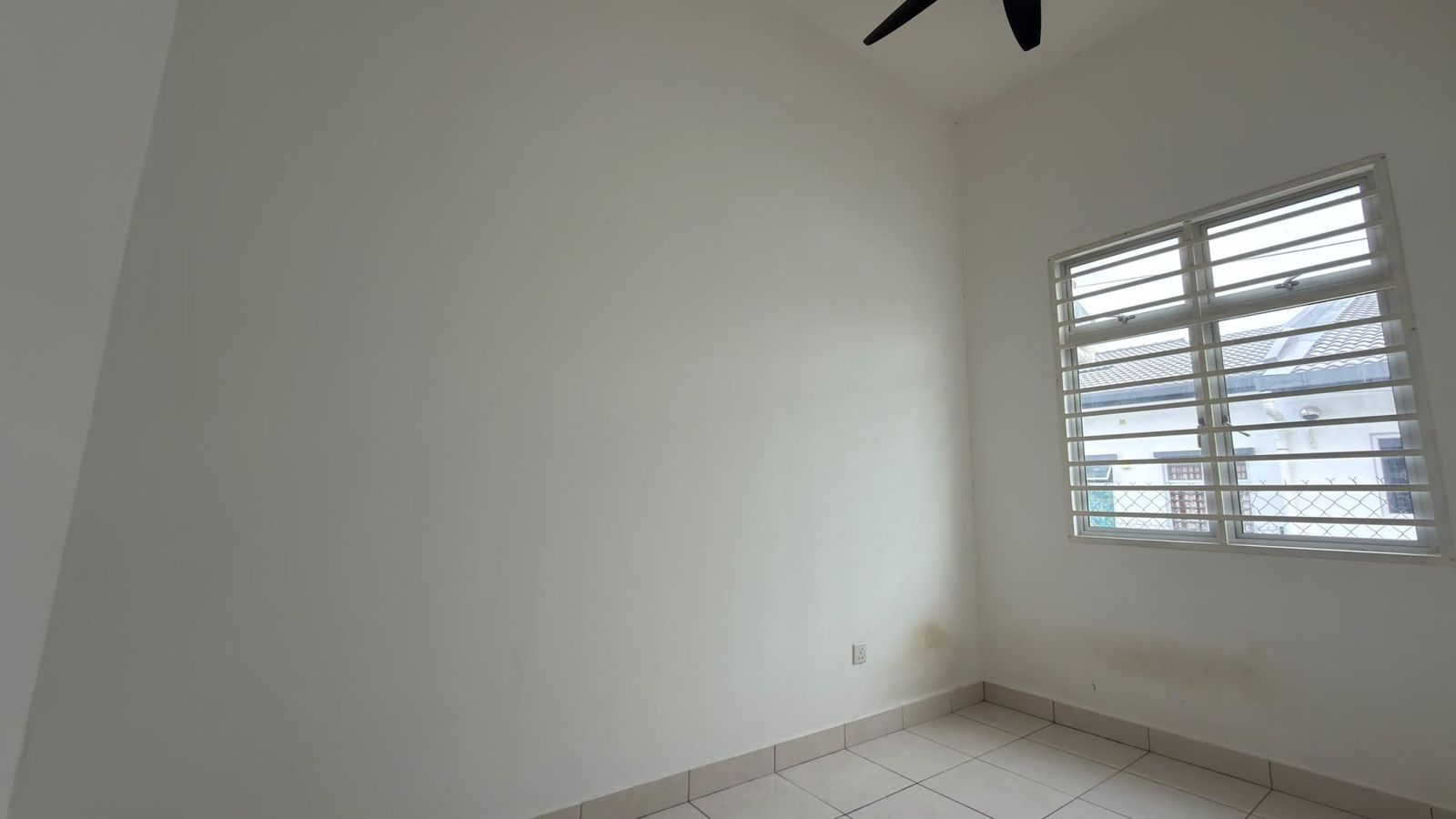 Single Storey Intermediate House Rimbun Aman, Jln Labu Ainsdale Seremban - Image 6