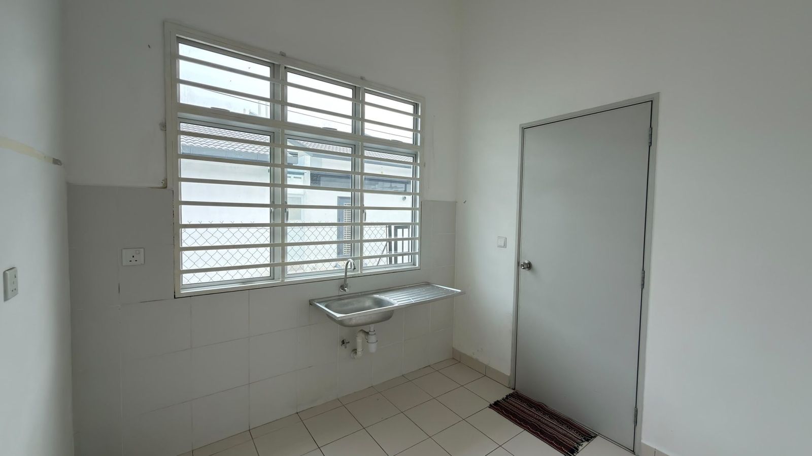 Single Storey Intermediate House Rimbun Aman, Jln Labu Ainsdale Seremban - Image 9