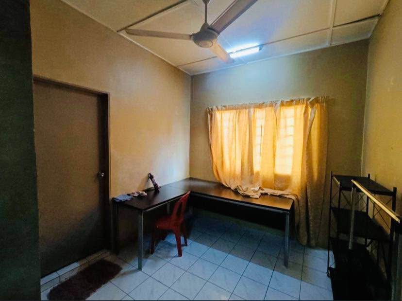 Move-In Ready | Fully Extended Terrace Near MSU & City Centre - Image 5