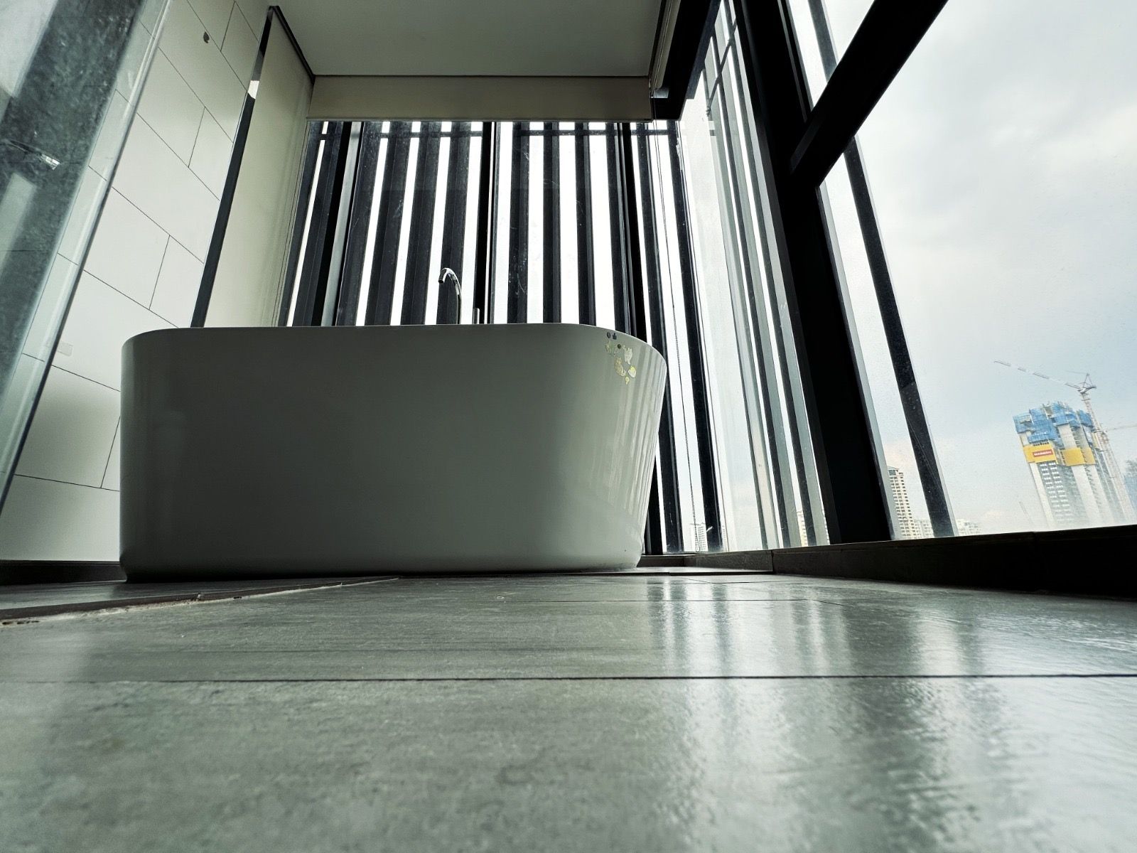 Twy Mont Kiara duplex, 1,374 sq ft corner unit with balcony - Image 14