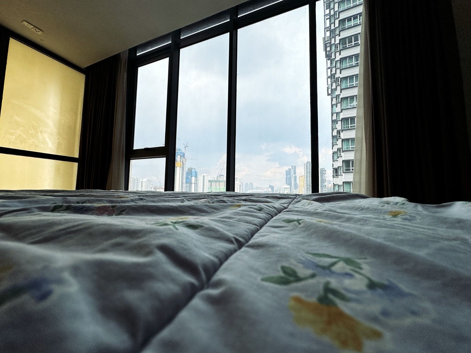 Twy Mont Kiara duplex, 1,374 sq ft corner unit with balcony - Image 12