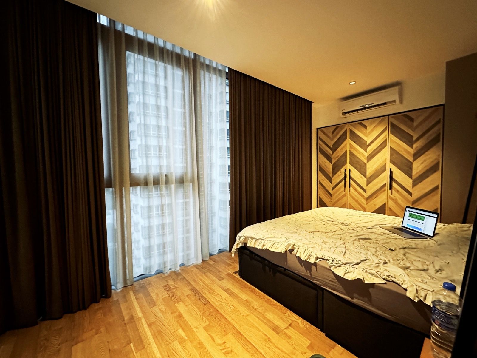 Twy Mont Kiara duplex, 1,374 sq ft corner unit with balcony - Image 4