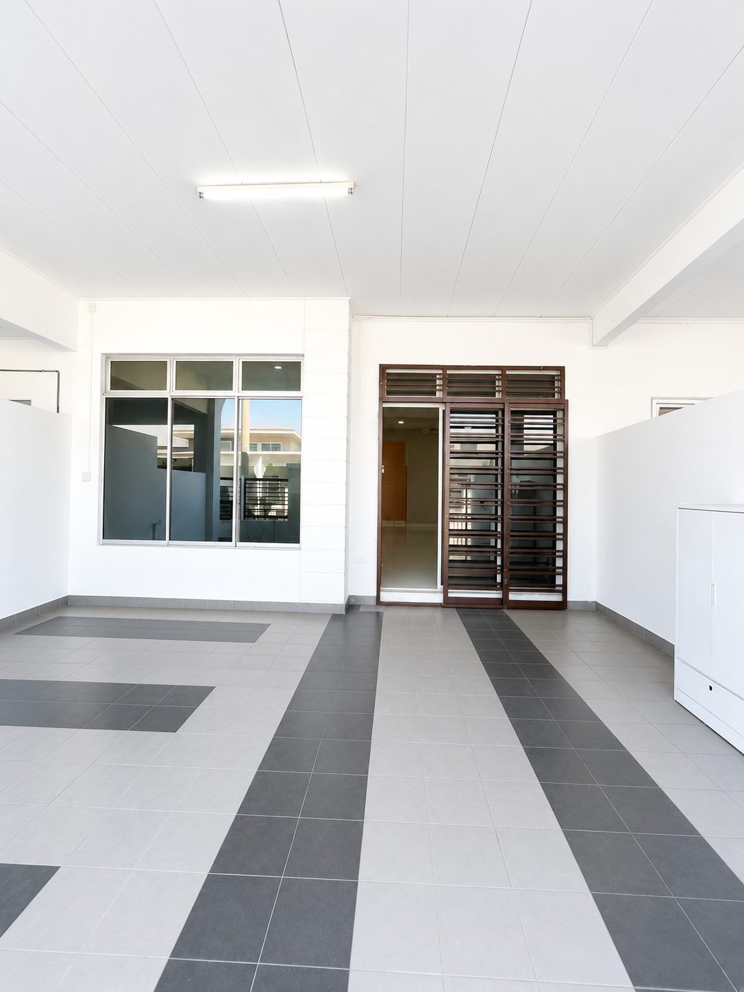 Jalan Bangau 2 Bandar Putra Kulai | 4 Bedroom Freehold Terrace | RM490K - Image 9