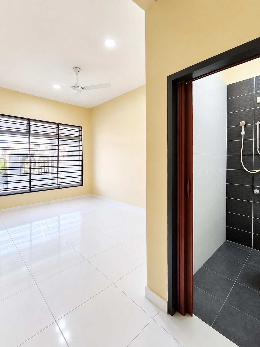 Jalan Bangau 2 Bandar Putra Kulai | 4 Bedroom Freehold Terrace | RM490K - Image 14