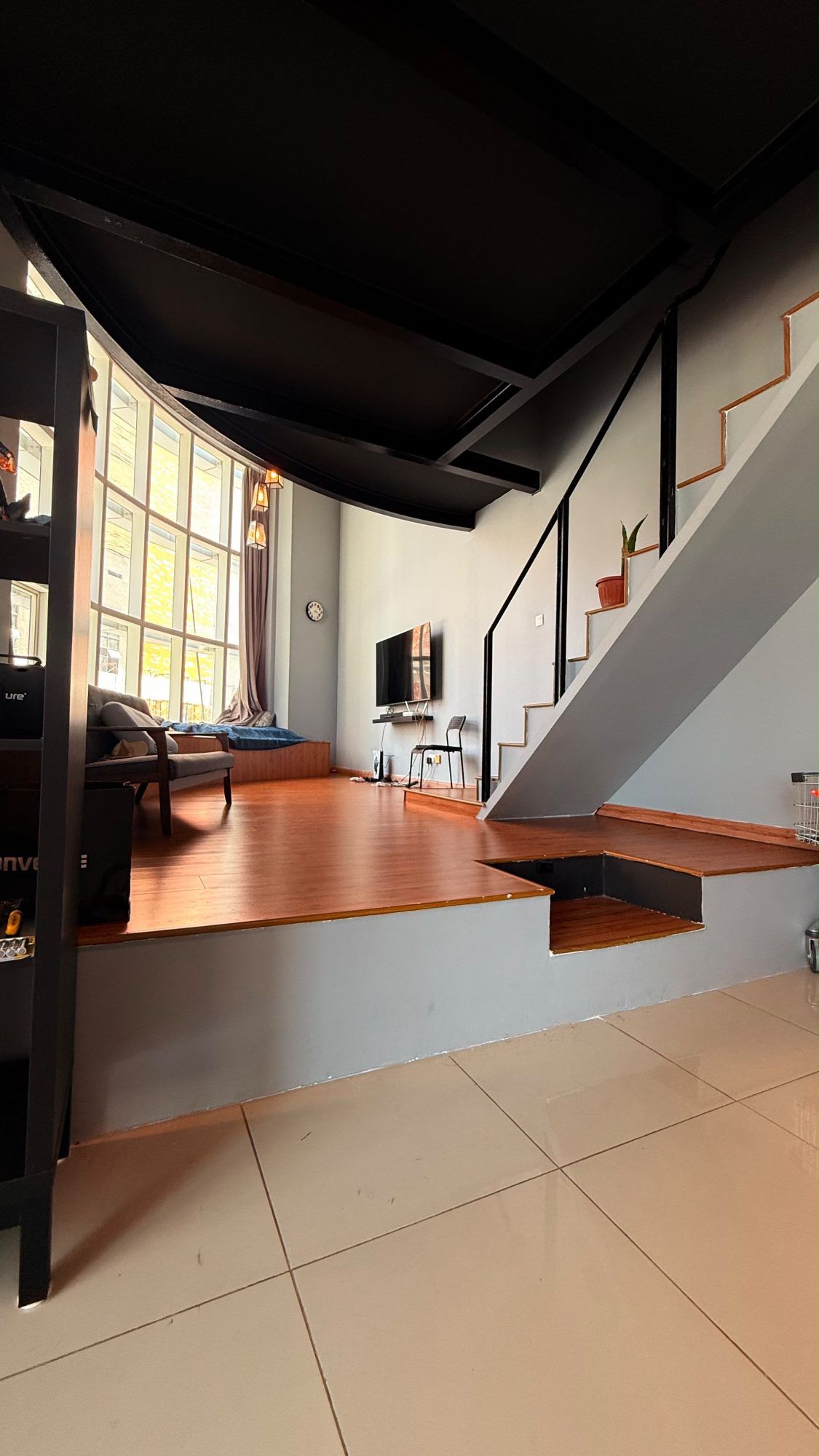 Spacious 1044 sq. ft. Freehold SOHO/SOFO/SOVO at Empire City! - Image 3