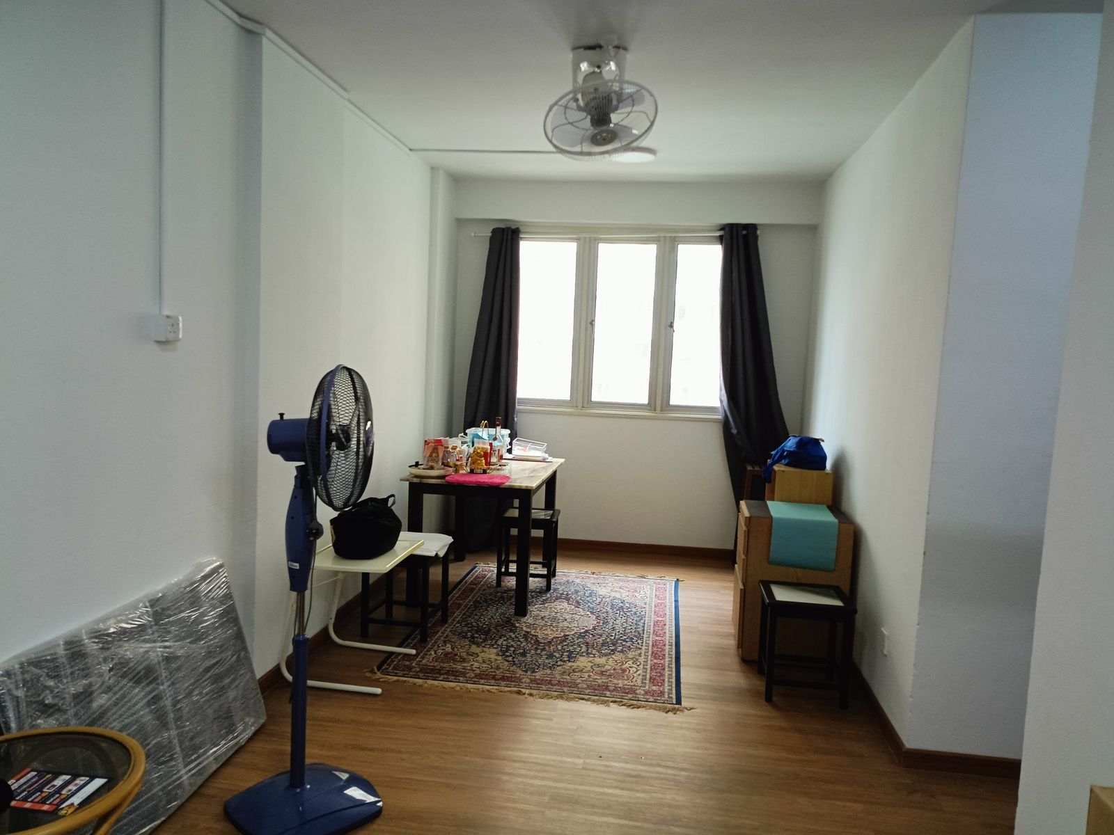 Living room - Sri Saujana Apartment, 42B 3 bedrooms 1 fixed carpark at Gat Macallum Georgetown Penang - Image 2
