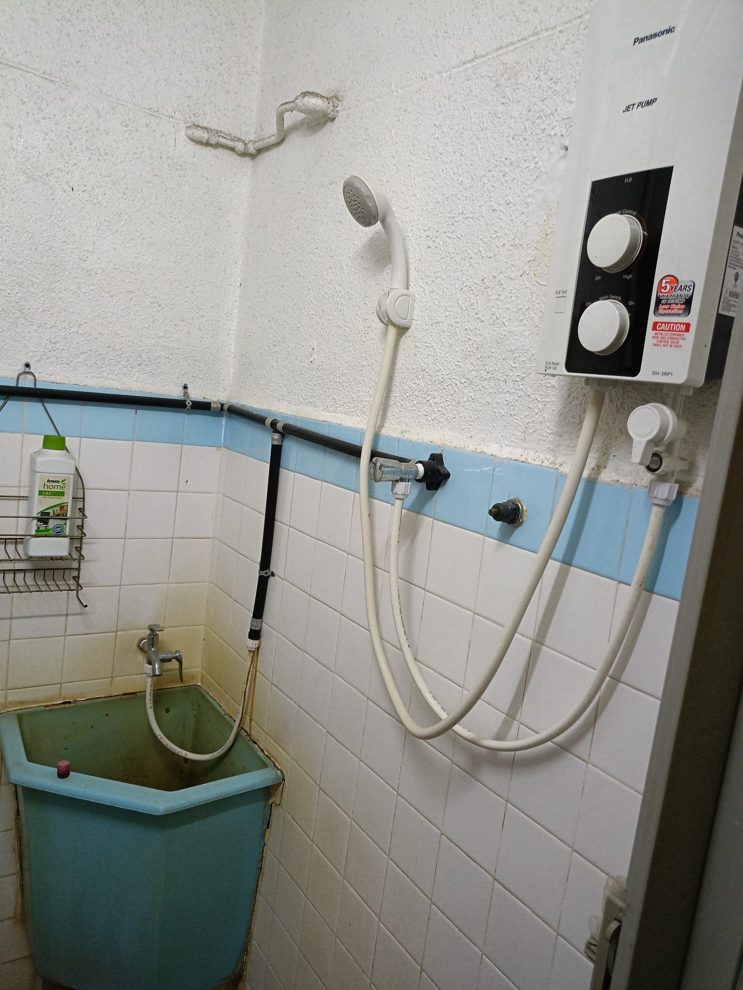 Desa Intan at Farlim, Block 7A 3 bedrooms unit 650SF FOR SALE - Image 9