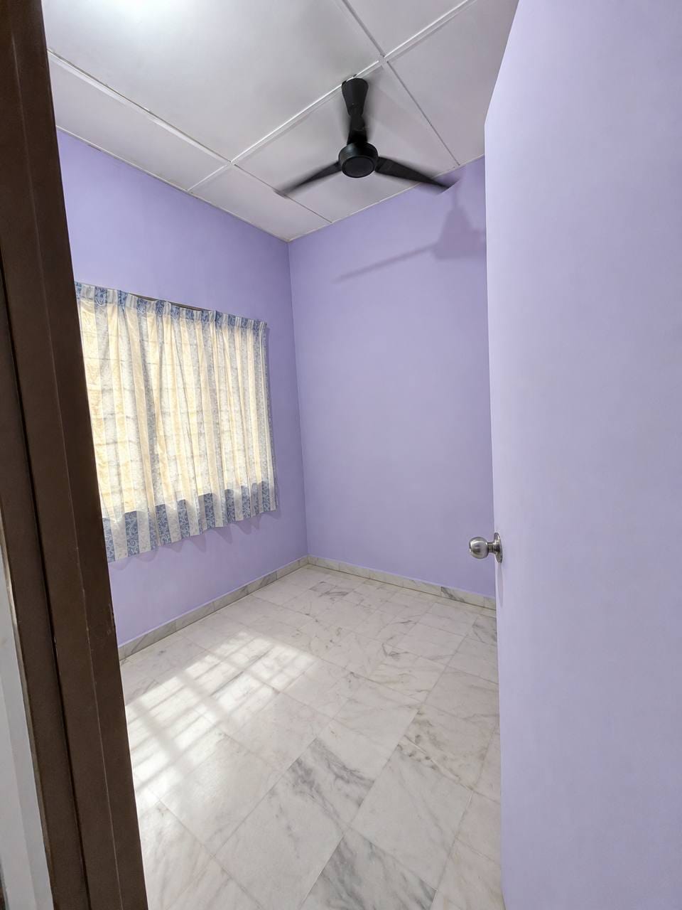 Rumah Bukit Naga | Rumah Teres Setingkat |3 Bedrooms | 2 Bathrooms | RM 378K FREEHOLD ! - Image 5