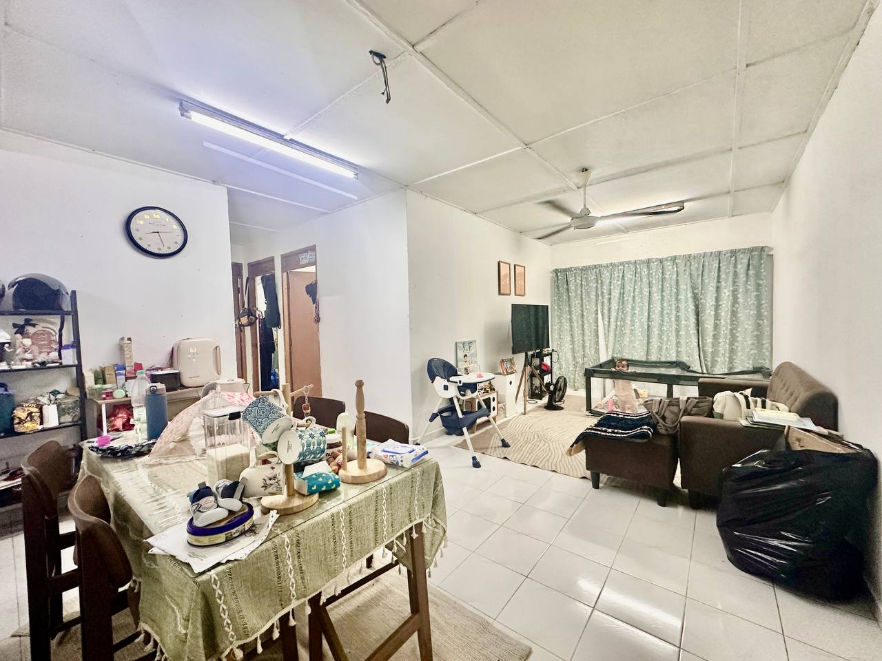 Freehold Apartment Pantai Indah,Pantai Dalam  Fasa 1, Blok 57 . (Near KTM Pantai Dalam)(good for investment) - Image 5