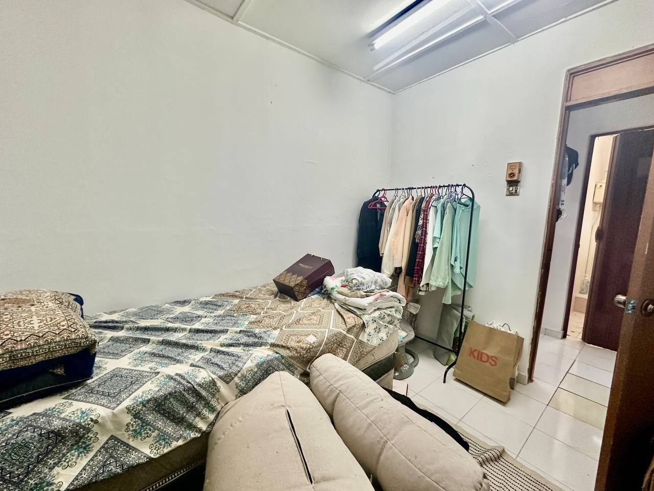 Freehold Apartment Pantai Indah,Pantai Dalam  Fasa 1, Blok 57 . (Near KTM Pantai Dalam)(good for investment) - Image 9