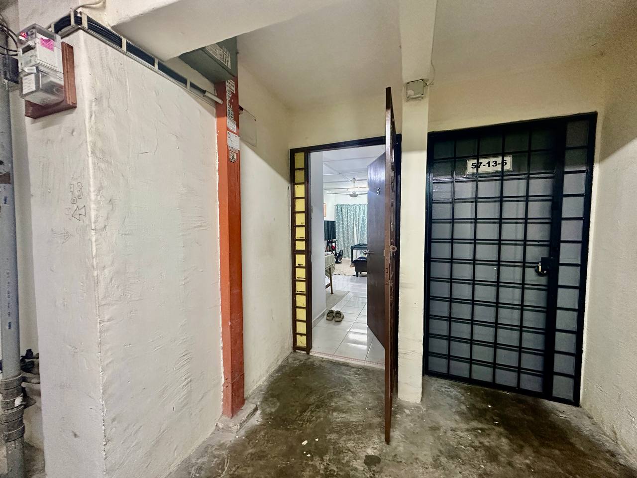 Freehold Apartment Pantai Indah,Pantai Dalam  Fasa 1, Blok 57 . (Near KTM Pantai Dalam)(good for investment) - Image 4