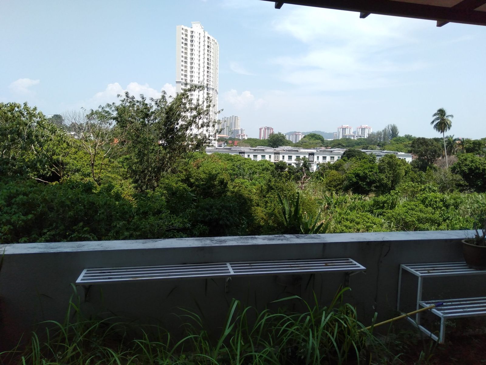 FOR SALE -GARDEN UNIT AT I-REGENCY WITH 2 CARPARK - Image 3