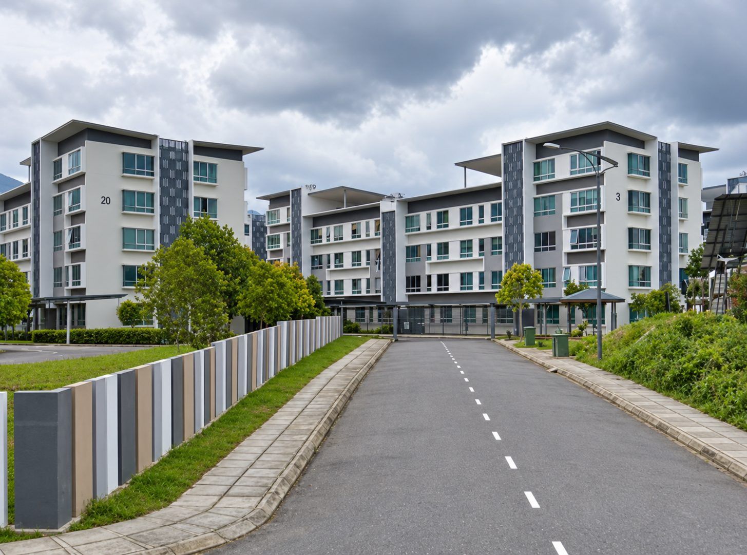 For Sale University Condo Apartment 2  - Image 6