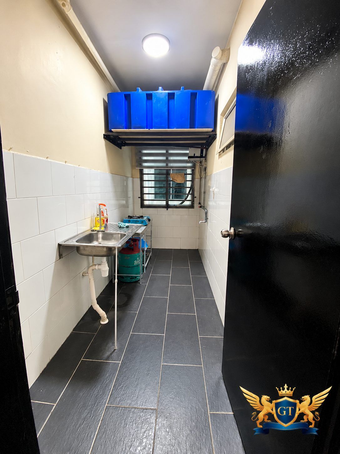 For Sale University Condo Apartment 2  - Image 3