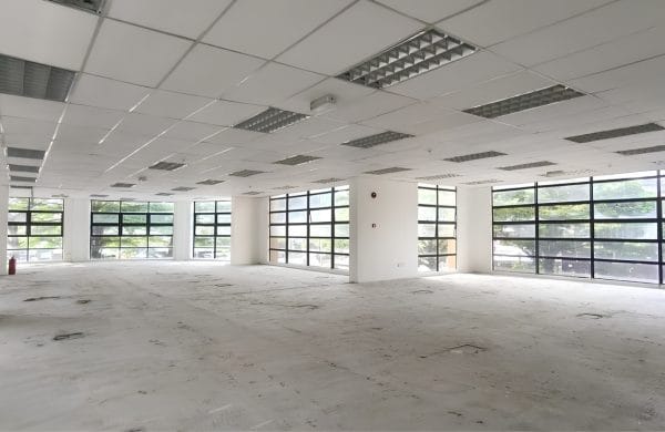 STRATEGIC LOCATION! 5 STOREY BUILDING AT KELANA JAYA, PETALING JAYA - Image 1