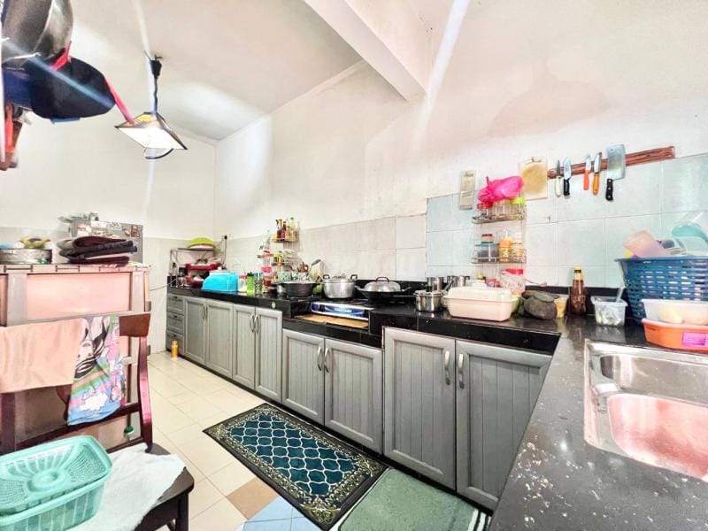Kitchen - BOOKING RM1K, Deposit Flexible – Double Storey Terrace Seksyen 2, Bandar Bukit Mahkota Bangi - Image 9
