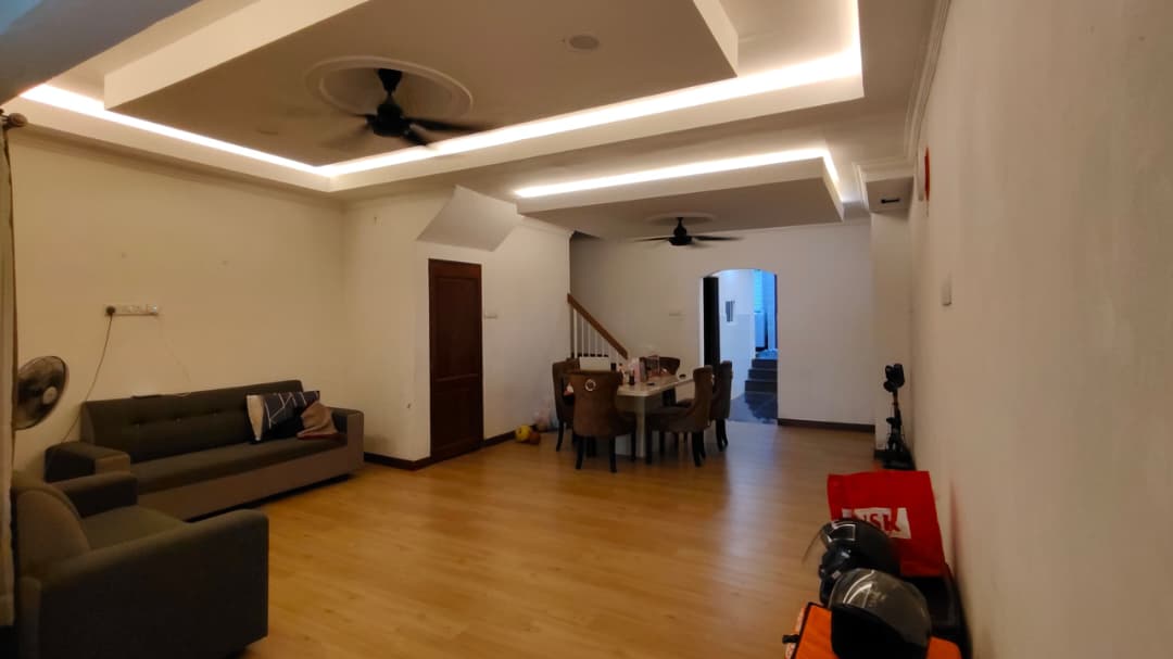 Taman KLANG Utama | Ready to Move In Selangor! Fully Renovated & Furnished Double Storey House – RM550K (Below Bank Value!) 🔥 - Image 3