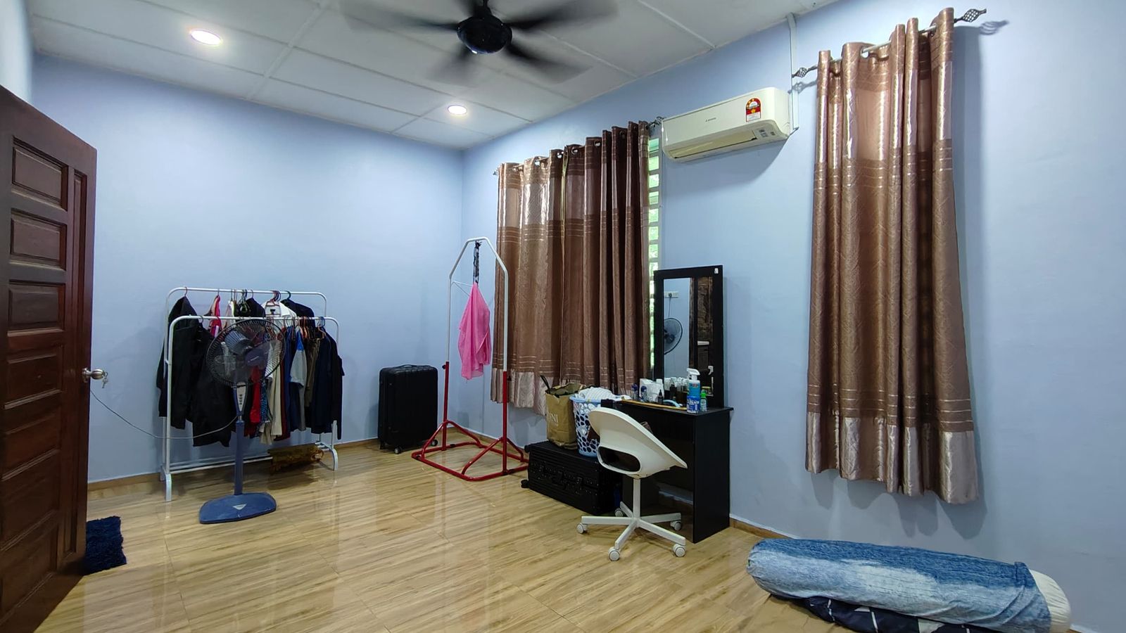 Taman KLANG Utama | Ready to Move In Selangor! Fully Renovated & Furnished Double Storey House – RM550K (Below Bank Value!) 🔥 - Image 9
