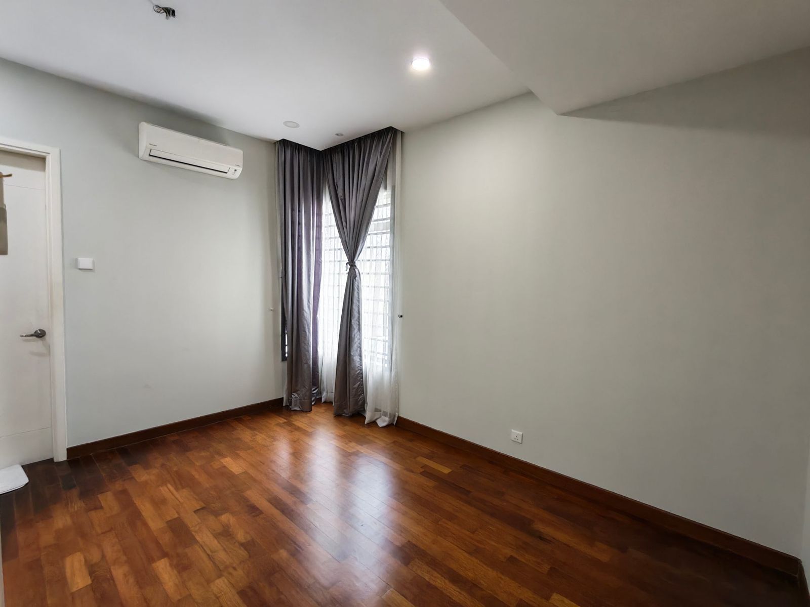 Quas Residence, Taman Bukit Ria Kajang, Zero Lot Bangalow - Image 18