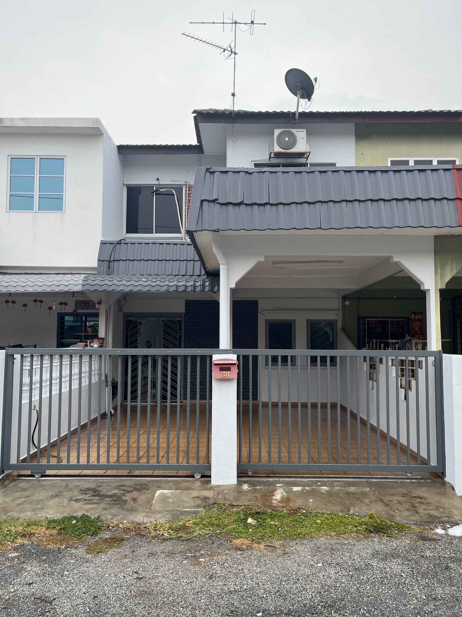Exterior - Newly painted Double Storey 18x55ft House in Taman Klang Utama, Klang - Image 1