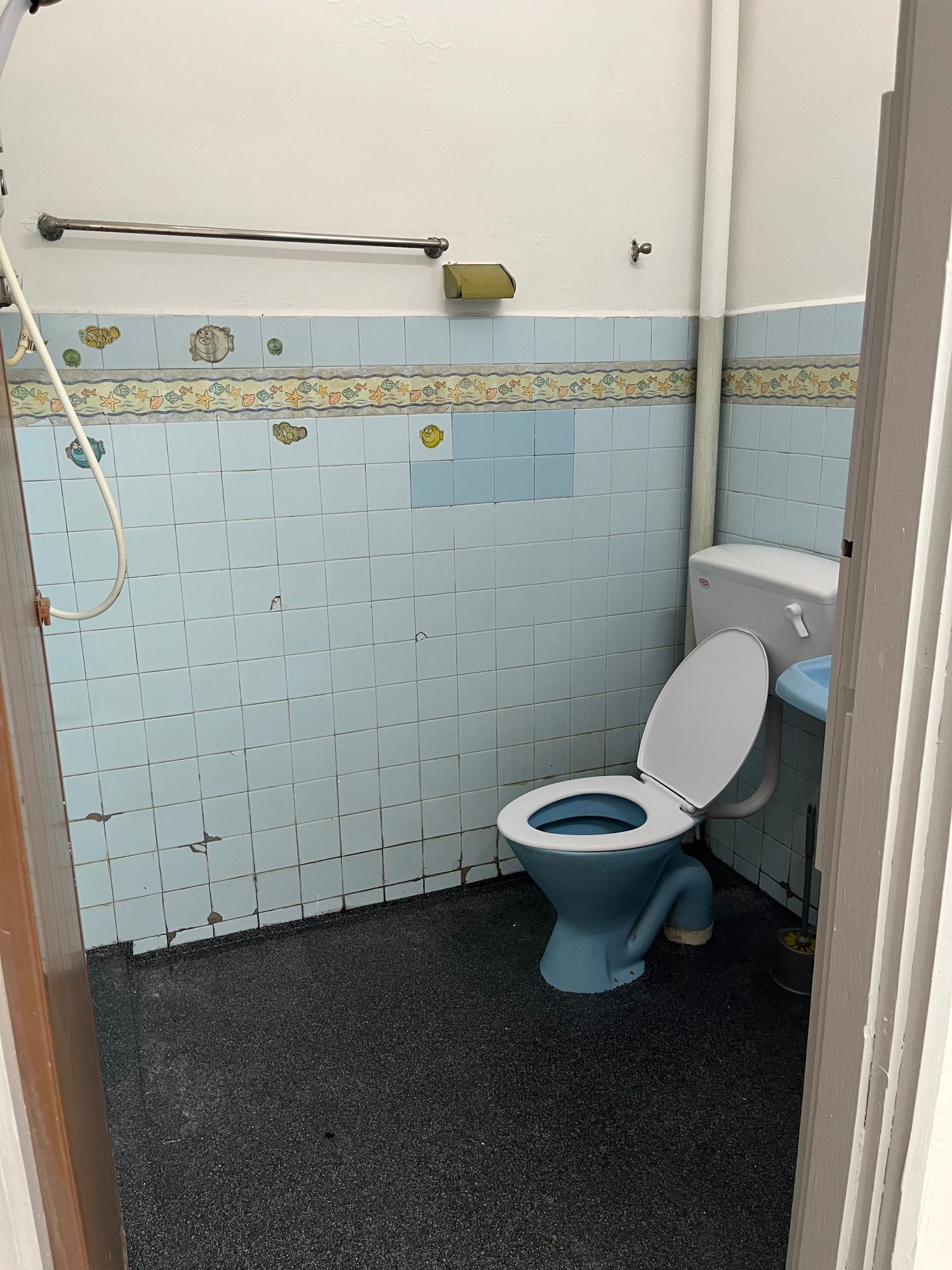Bathroom - Newly painted Double Storey 18x55ft House in Taman Klang Utama, Klang - Image 12
