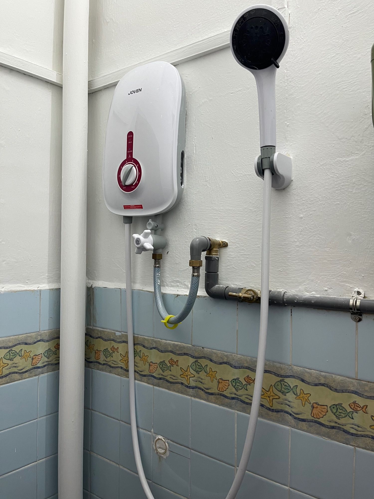 Bathroom - Newly painted Double Storey 18x55ft House in Taman Klang Utama, Klang - Image 14
