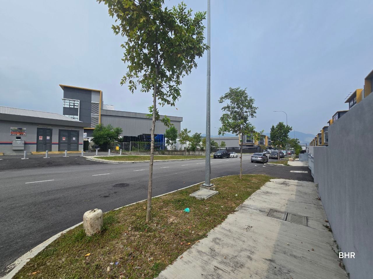 CORNER LOT 3 STOREY SEMI DETACH WAREHOUSE FACTORY XME NILAI - Image 5