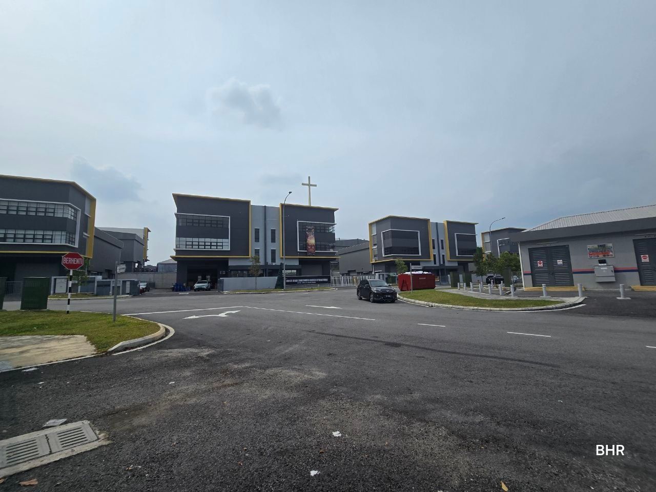 CORNER LOT 3 STOREY SEMI DETACH WAREHOUSE FACTORY XME NILAI - Image 4