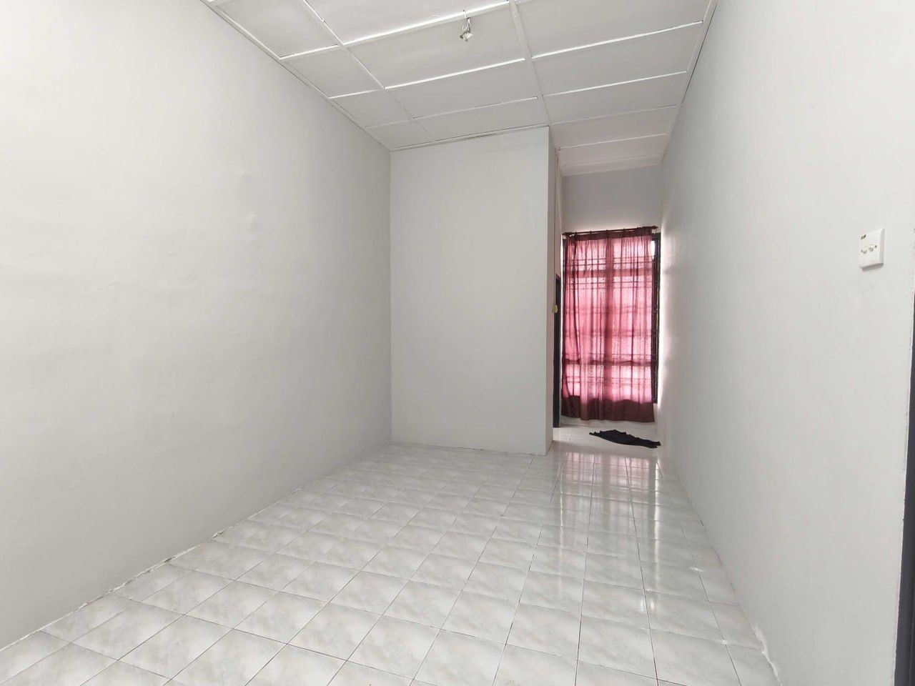 FOR RENT  Big Land Single Storey House For Rent @ Jalan Anggerik, Taman Kulai Utama   - Image 2