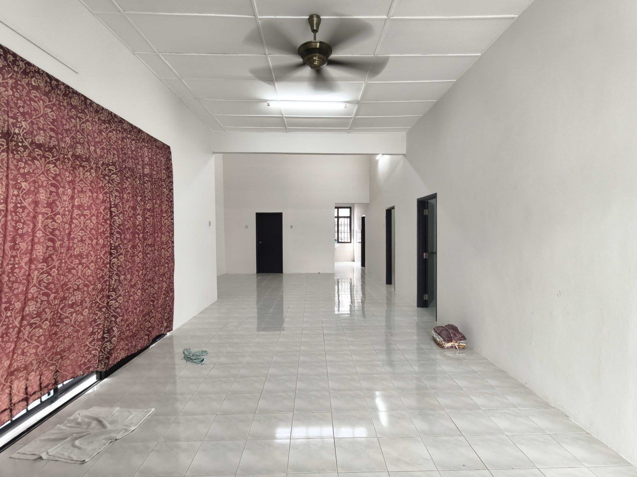 FOR RENT  Big Land Single Storey House For Rent @ Jalan Anggerik, Taman Kulai Utama   - Image 1