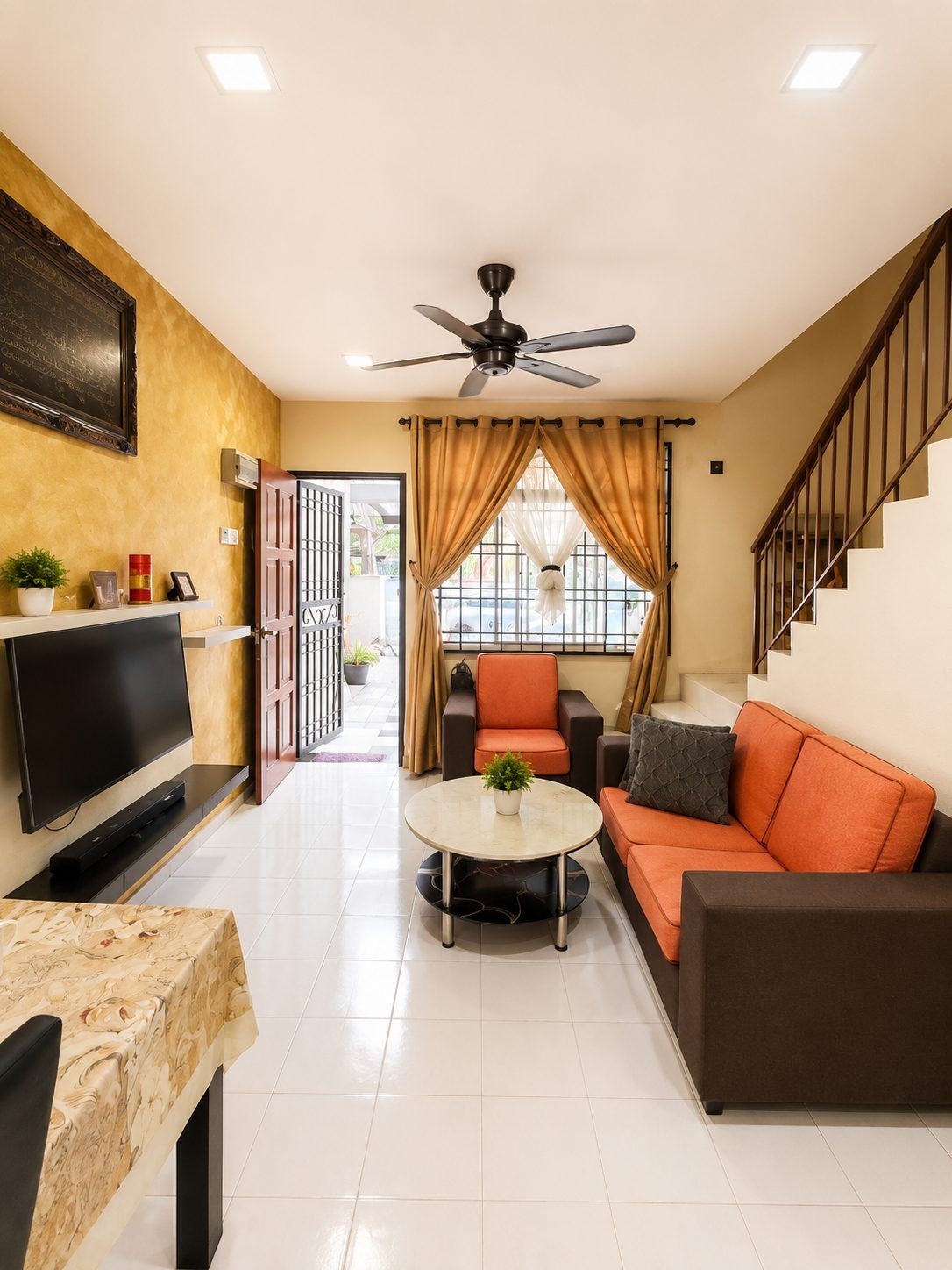 Jalan Ara, Bandar Putra Kulai | Renovated 3 Bedroom House | RM360K - Image 1