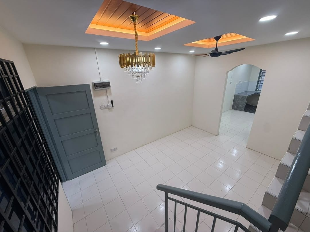 Living room - FOR SALE | Double Storey Low-Medium Cost House @ Bandar Putra Kulai | Freehold | RM370K - Image 1