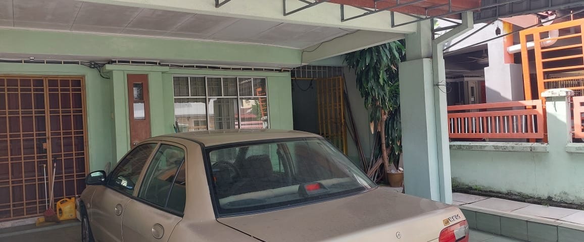EXTENDED 2 Storey Intermediate house, Putra Heights - Image 3
