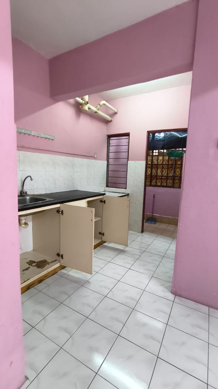 Kitchen - Medium Cost Apartment @ 3R2B - Image 8