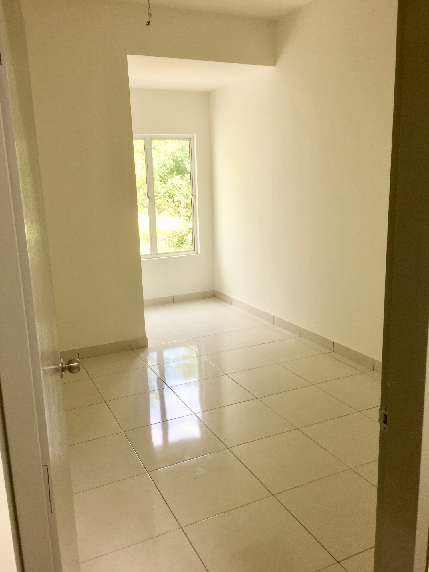Spacious Freehold End-Lot 2 Storey House in Dengkil. - Image 7