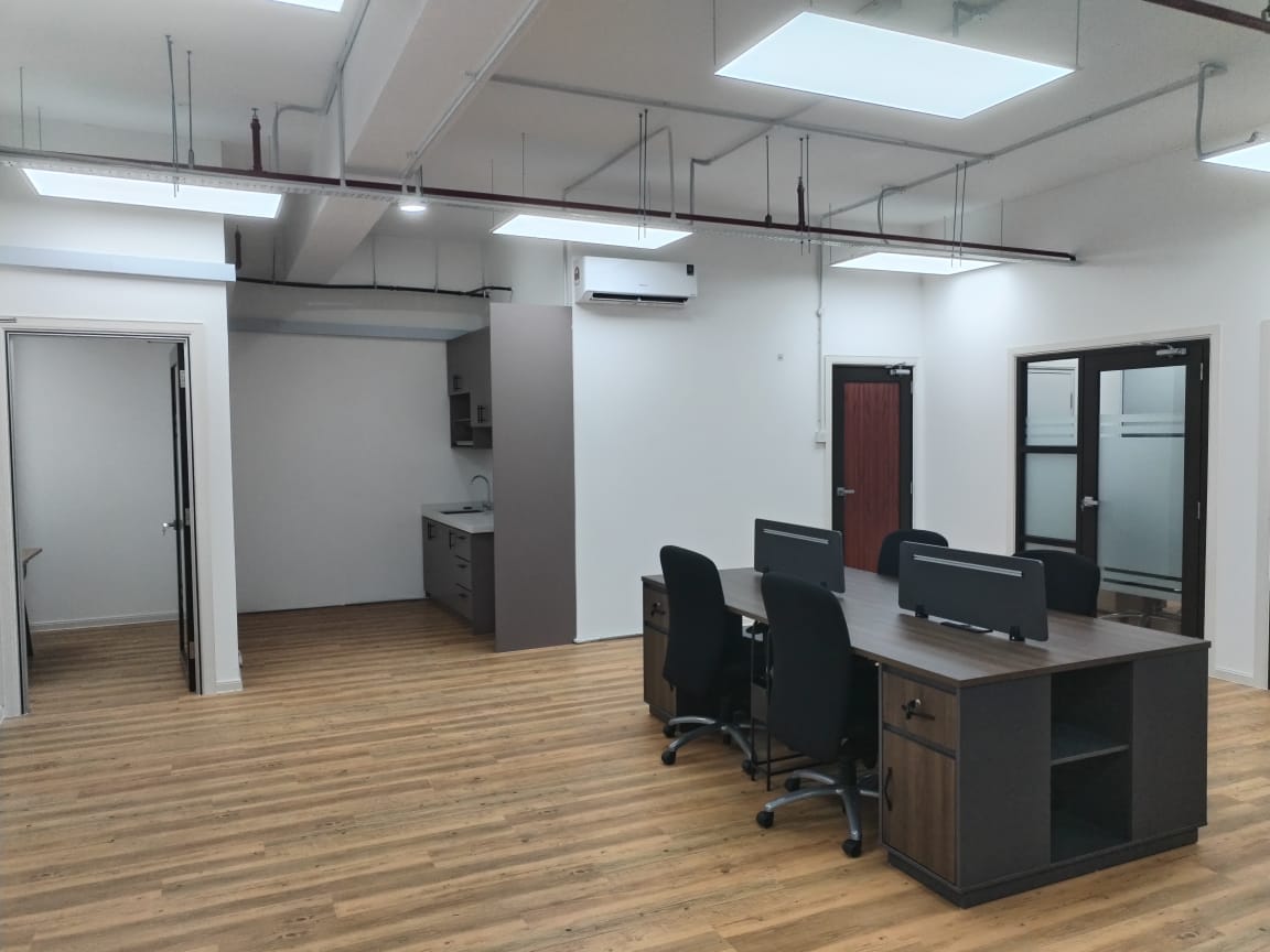 ELEVATE YOUR BUSINESS | TOP FLOOR | FULLY FURNISHED - Image 10