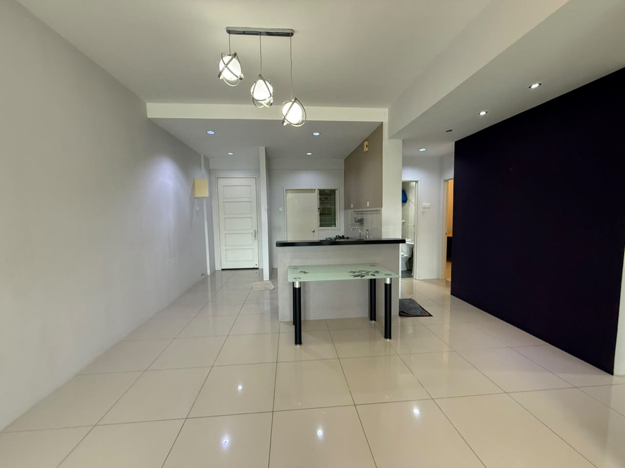 Spacious 3 Bedrooms 2 Bathroom Cozy Apartment near to Straits Quay in Penang  - Image 2