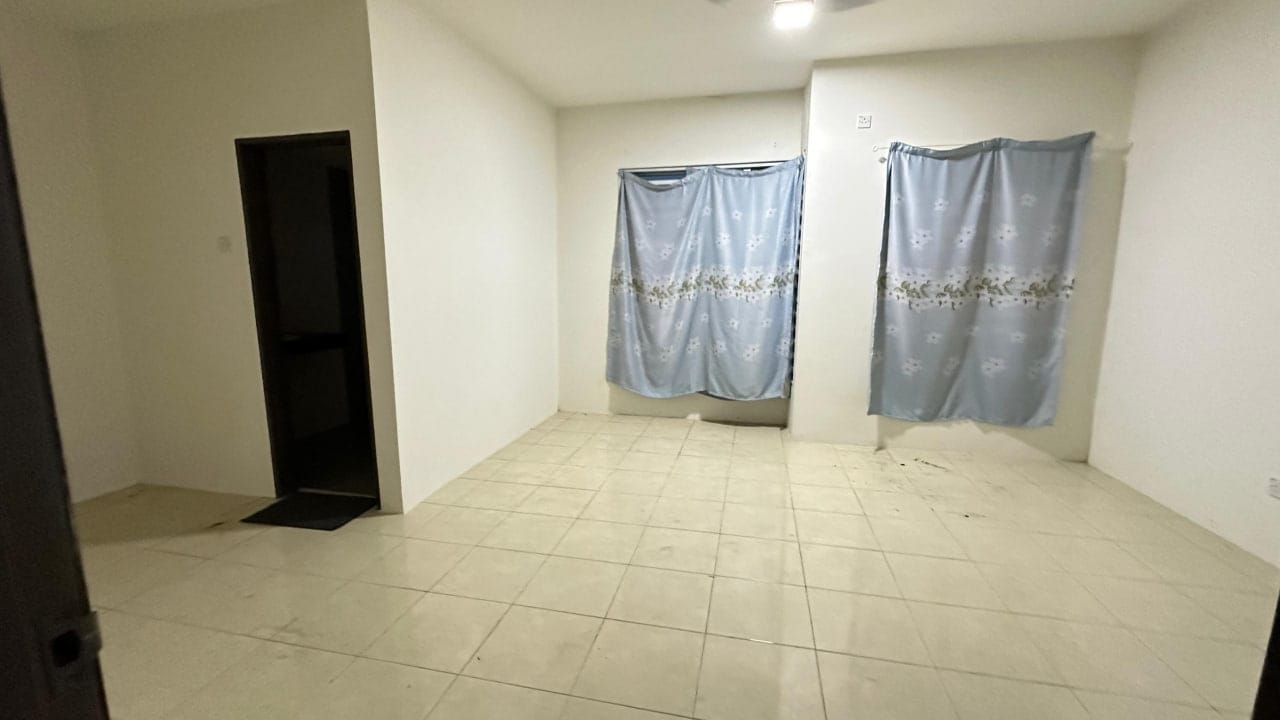 Double Storey Terrace, Lakeville, Bandar Universiti, Seri Iskandar Perak - Image 7