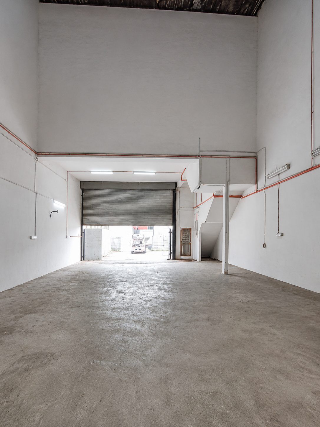 3,600 sqft Factory Warehouse For Rent Taman Perindustrian Sawit Baru, Kulai | RM2,800 - Image 3
